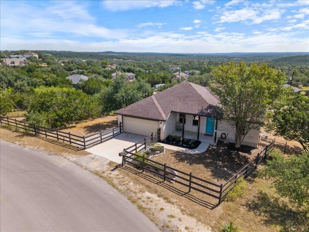10807 Lake Park DR, Dripping Springs, TX 78620