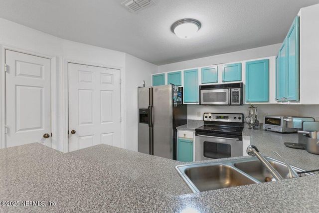 7800 POINT MEADOWS Drive, 1035, Jacksonville, FL 32256