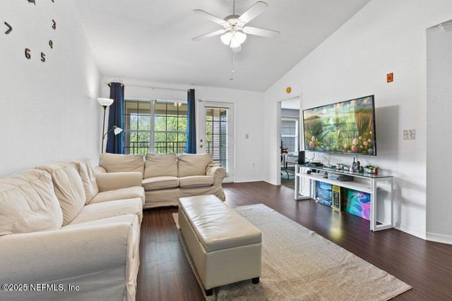 7800 POINT MEADOWS Drive, 1035, Jacksonville, FL 32256