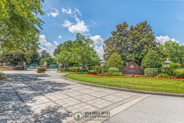 7800 POINT MEADOWS Drive, 1035, Jacksonville, FL 32256