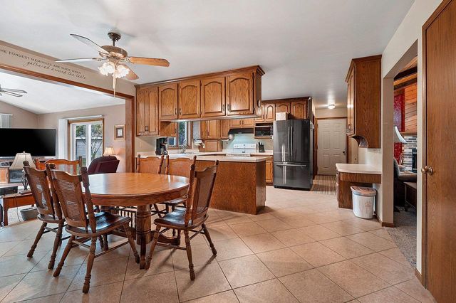 1814 BRIQUELET STREET, Green Bay, WI 54304
