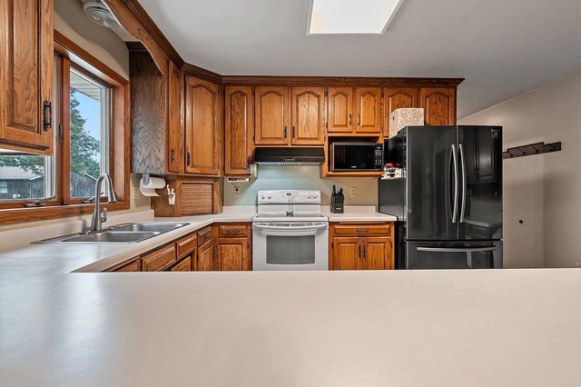 1814 BRIQUELET STREET, Green Bay, WI 54304