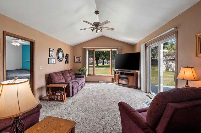 1814 BRIQUELET STREET, Green Bay, WI 54304