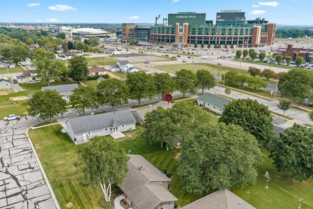 1814 BRIQUELET STREET, Green Bay, WI 54304