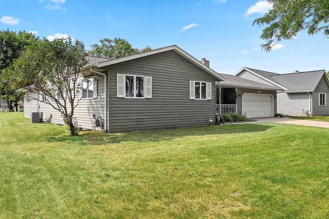 1814 BRIQUELET STREET, Green Bay, WI 54304