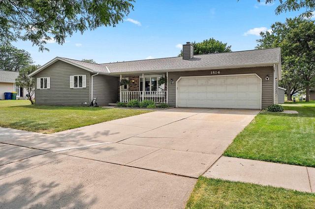 1814 BRIQUELET STREET, Green Bay, WI 54304