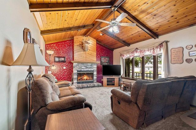 1814 BRIQUELET STREET, Green Bay, WI 54304