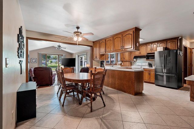 1814 BRIQUELET STREET, Green Bay, WI 54304