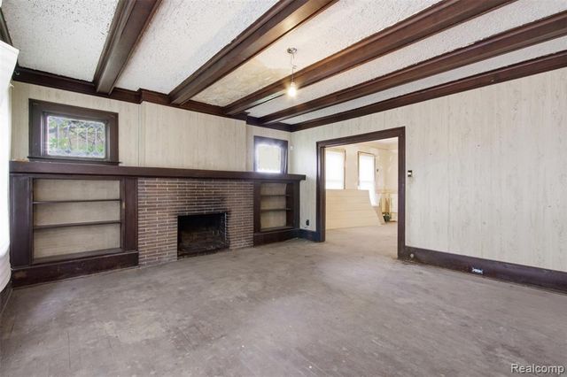 8221 Dexter Avenue, Detroit, MI 48206