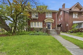 8221 Dexter Avenue, Detroit, MI 48206