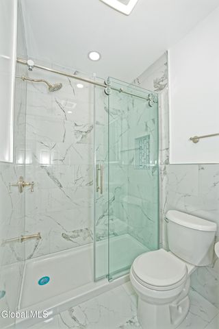 2 Cemetery Street, Fonda, NY 12068