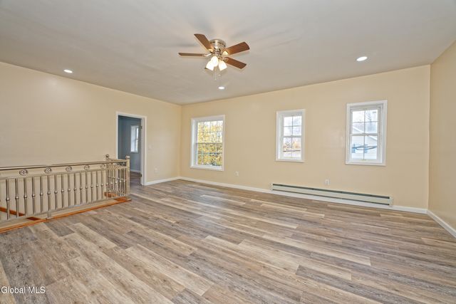 2 Cemetery Street, Fonda, NY 12068