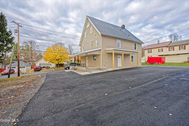 2 Cemetery Street, Fonda, NY 12068