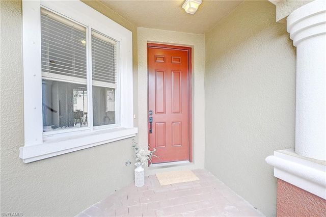 9517 Brookville CT, Fort Myers, FL 33967