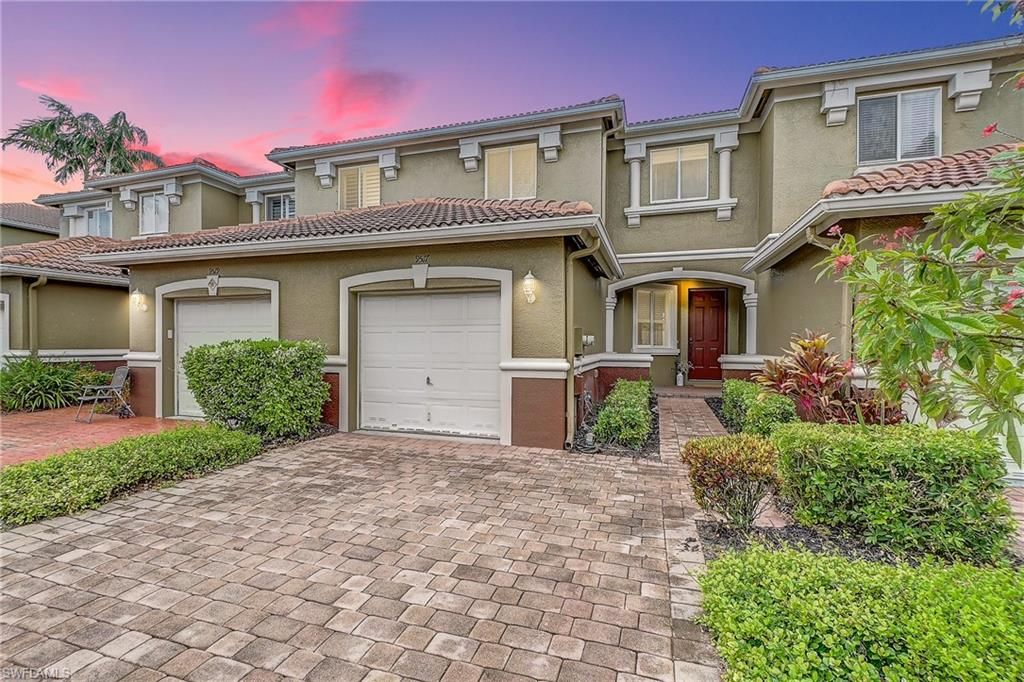9517 Brookville CT, Fort Myers, FL 33967
