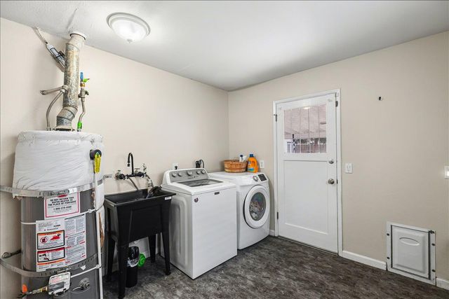 1251 David Dr, Oakdale, CA 95361