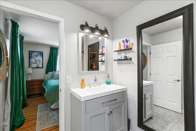 1251 David Dr, Oakdale, CA 95361