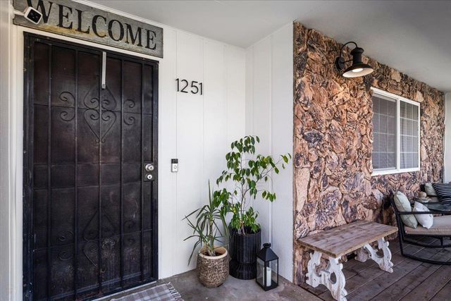 1251 David Dr, Oakdale, CA 95361