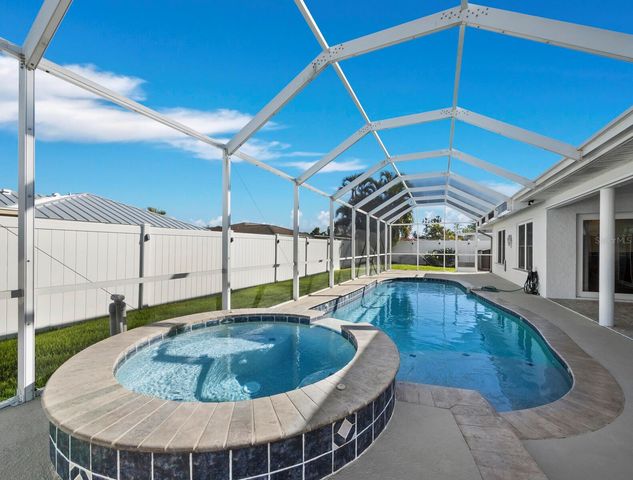 1856 WOODHAVEN CIRCLE, Sarasota, FL 34232