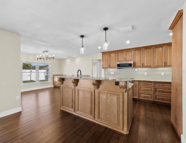 1856 WOODHAVEN CIRCLE, Sarasota, FL 34232