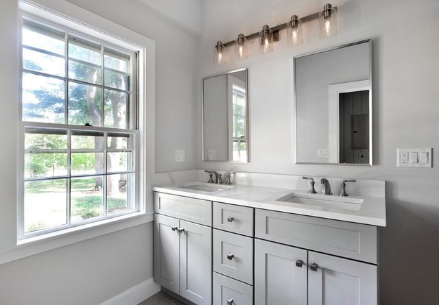 100 Old Oaken Bucket Rd., Norwell, MA 02061