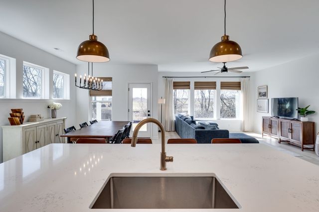 1113 Linn Cove Ct, Gallatin, TN 37066