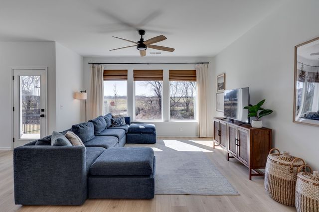 1113 Linn Cove Ct, Gallatin, TN 37066