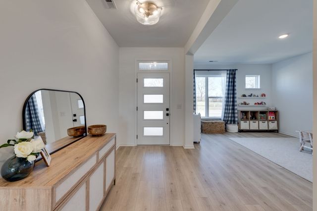 1113 Linn Cove Ct, Gallatin, TN 37066