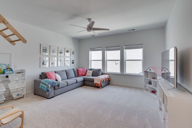 1113 Linn Cove Ct, Gallatin, TN 37066