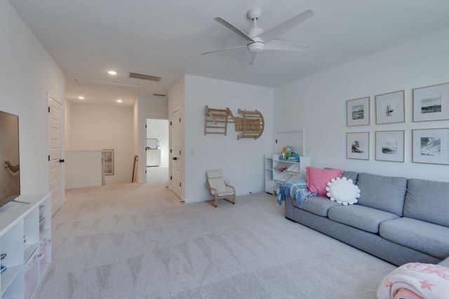 1113 Linn Cove Ct, Gallatin, TN 37066