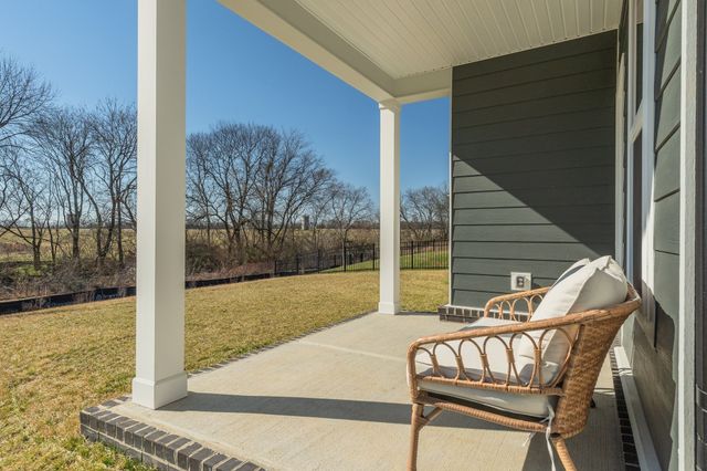 1113 Linn Cove Ct, Gallatin, TN 37066