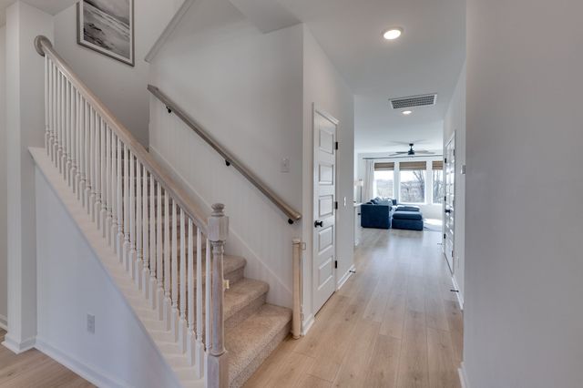 1113 Linn Cove Ct, Gallatin, TN 37066