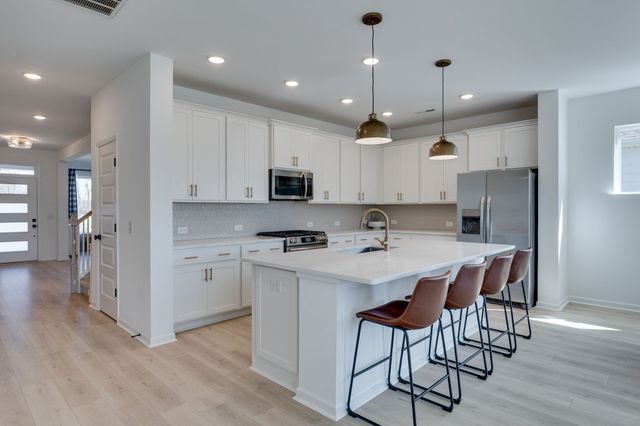 1113 Linn Cove Ct, Gallatin, TN 37066