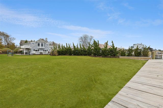 140 Ocean Avenue, Center Moriches, NY 11934