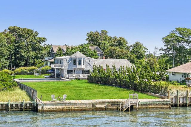 140 Ocean Avenue, Center Moriches, NY 11934