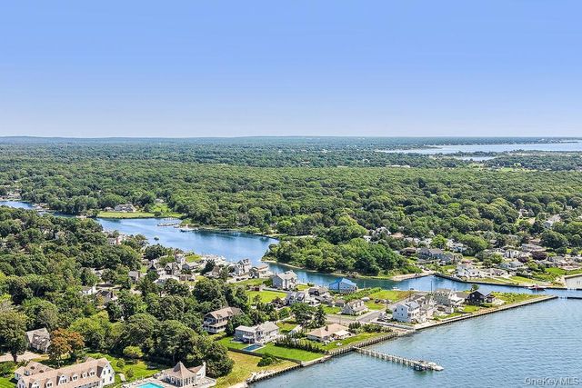 140 Ocean Avenue, Center Moriches, NY 11934