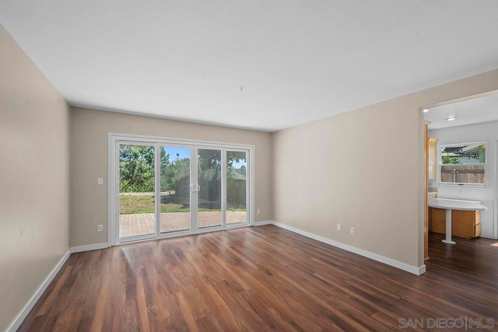 Image 7 of property listing at 4452 Camrose Avenue, San Diego, CA 92122