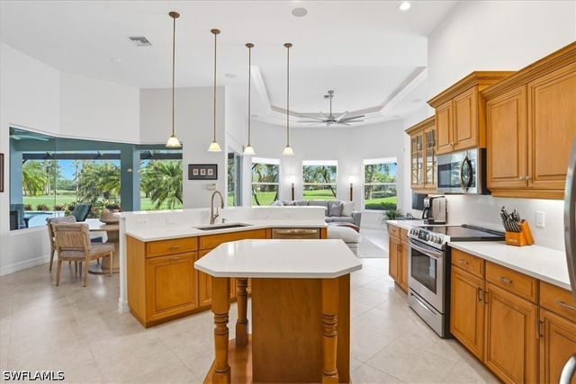 7984 Tiger Lily DR, Naples, FL 34113