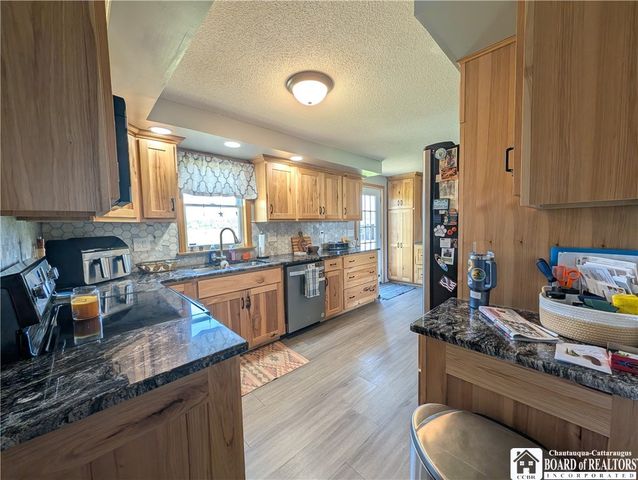 13400 Parker Road, Holland, NY 14080