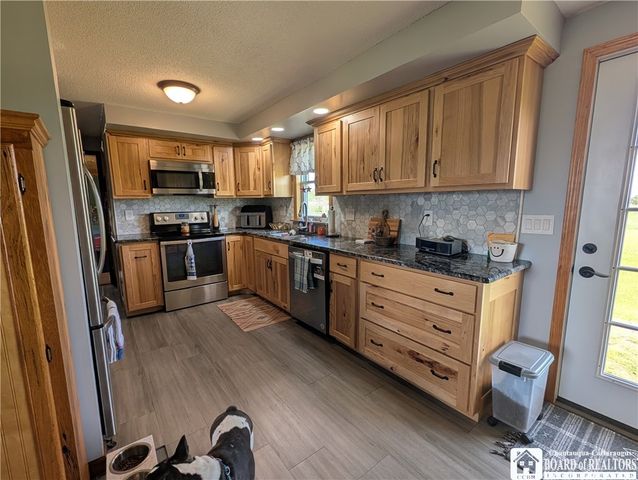 13400 Parker Road, Holland, NY 14080