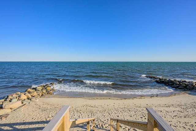 241 Old Wharf 90, Dennis, MA 02639