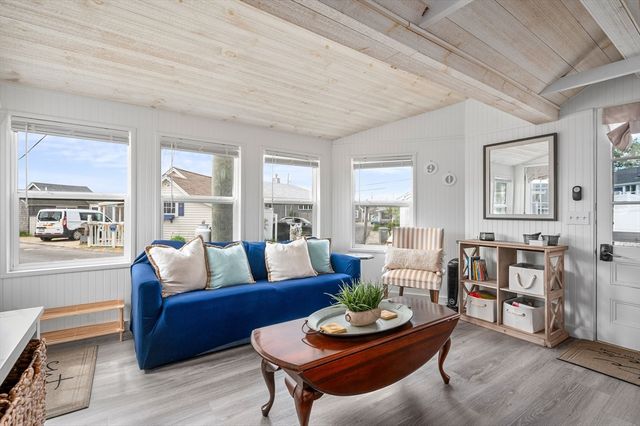 241 Old Wharf 90, Dennis, MA 02639