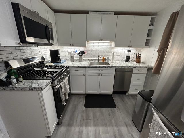 90 Sims Street, Bridgeport, CT 06604