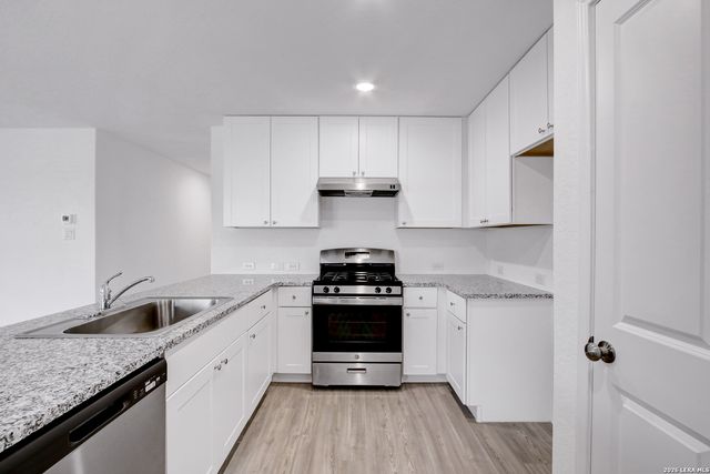 15003 Greenfield Mill, San Antonio, TX 78254