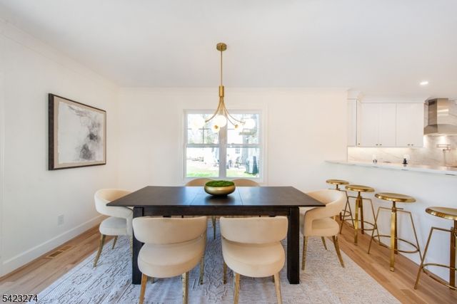 196 Vinton Cir, Fanwood Boro, NJ 07023