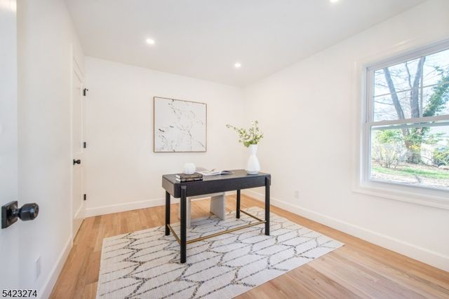 196 Vinton Cir, Fanwood Boro, NJ 07023
