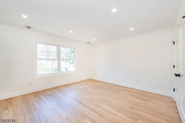 196 Vinton Cir, Fanwood Boro, NJ 07023