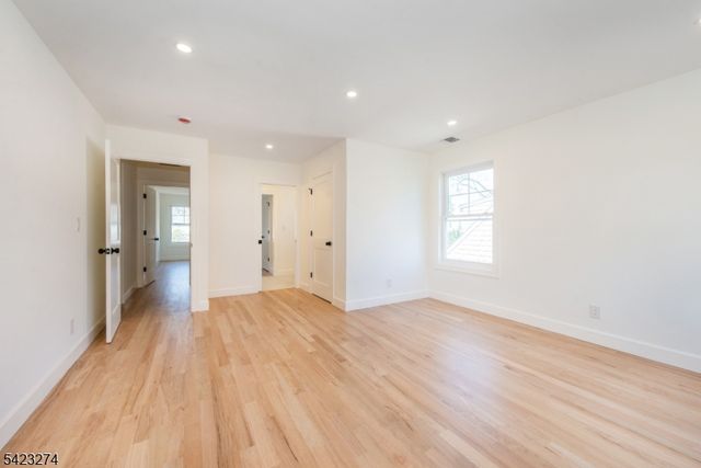 196 Vinton Cir, Fanwood Boro, NJ 07023