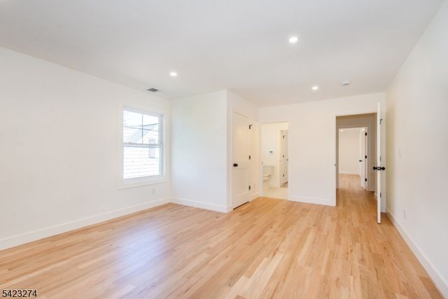 196 Vinton Cir, Fanwood Boro, NJ 07023
