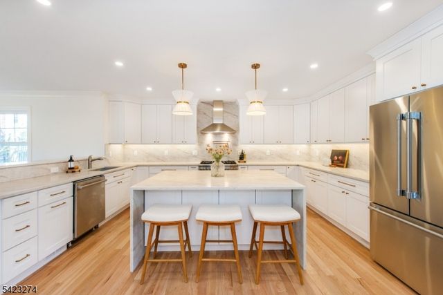 196 Vinton Cir, Fanwood Boro, NJ 07023